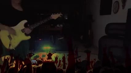 Tremolo live